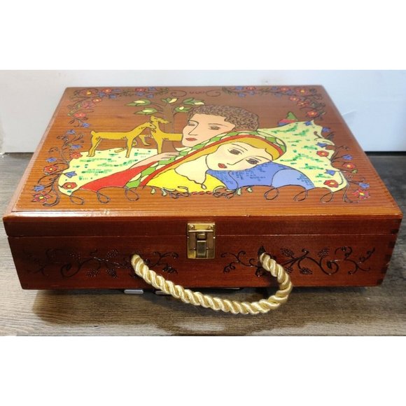 Wooden Handmade Folk Art Carved Painted Lover Carrying Box 12x10x3" Signed OOAK - Picture 4 of 16